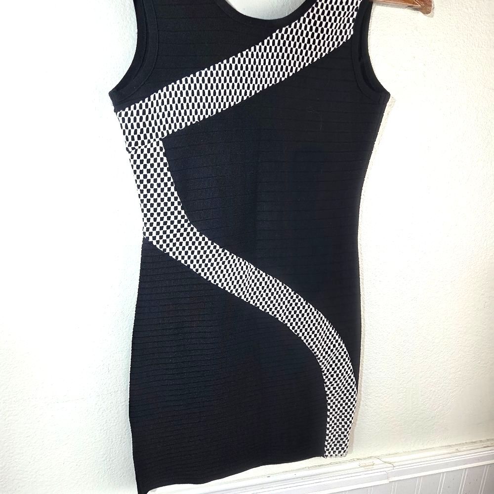 Women's Guess Bodycon Snatched Elegant Black and White Mesh Women's Dress Size S - Picture 3 of 10